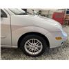 Image 25 : 10 -- 2005 FORD FOCUS, SILVER, 254082 KMS, FRONT WHEEL DRIVE