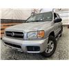 Image 1 : 110 -- 2002 NISSAN PATHFINDER, SILVER, 328092 KMS, 4X4