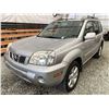 Image 2 : 126 -- 2006 NISSAN X-TRAIL, SILVER, 212107 KMS, 4X4