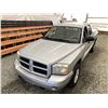 Image 4 : 150 -- 2006 DODGE DAKOTA, SILVER, 289902 KMS, 4x4