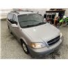 Image 10 : 206 -- 2005 KIA SEDONA, SILVER, 260509 KMS, FRONT WHEEL DRIVE