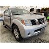 Image 8 : 113 -- 2006 NISSAN PATHFINDER, SILVER, 233135 KMS, 4X4