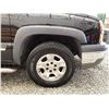Image 25 : 151 -- 2004 CHEVROLET AVALANCHE 1500, BLACK, 271228 KMS, 4X4