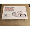 Image 1 : 910 -- 7- PIECE STAINLESS STEEL POT AND PAN SET