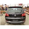 Image 18 : 122 -- 2011 VOLKSWAGEN TIGUAN, BLACK, 187607 KMS, ALL WHEEL DRIVE