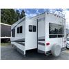 Image 3 : 250 -- 2007 TERRY 5TH WHEEL TRAVEL TRAILER, WHITE