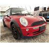 Image 8 : 20 -- 2005 MINI COOPER, RED, 187359 KMS, FRONT WHEEL DRIVE