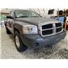 Image 8 : 152 -- 2006 DODGE DAKOTA, GREY, 253613 KMS, REAR WHEEL DRIVE