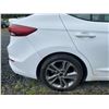 Image 25 : 1 -- 2017 HYUNDAI ELANTRA, WHITE, 159362 KMS, FRONT WHEEL DRIVE "NO RESERVE"