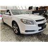 Image 8 : 11 -- 2010 CHEVY MALIBU, WHITE, 220928 KMS, FRONT WHEEL DRIVE