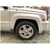 Image 25 : 109 -- 2007 JEEP PATRIOT, SILVER, 141030 KMS, FRONT WHEEL DRIVE