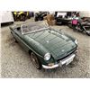 Image 10 : 0Q -- 1966 MG MGB, GREEN, 86912 KMS, "NO RESERVE"