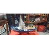 Image 1 : Vintage RC tugboat model, 21" no remote