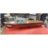 Image 1 : Vintage wooden speedboat model 31"