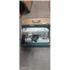 Image 2 : Vintage Singer sewing machine
