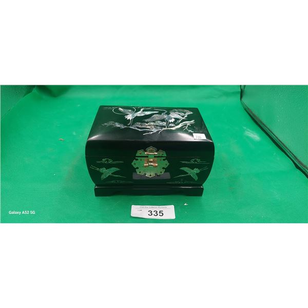 Stunning black lacquer with mother of pearl inlay jewelry box, dancing cranes 7"x5"x4"
