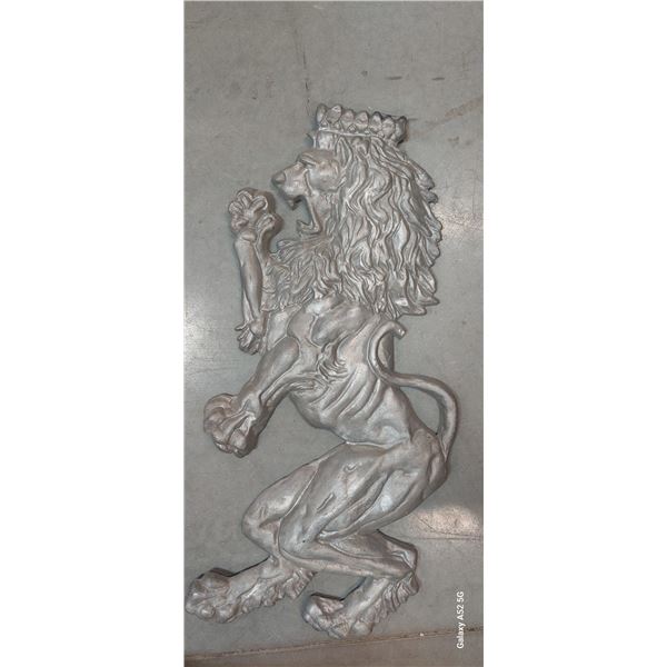 Large ornate aluminum lion, heavy, 30" tall