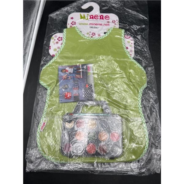 Green Minene Kids Art Apron with Paint Set