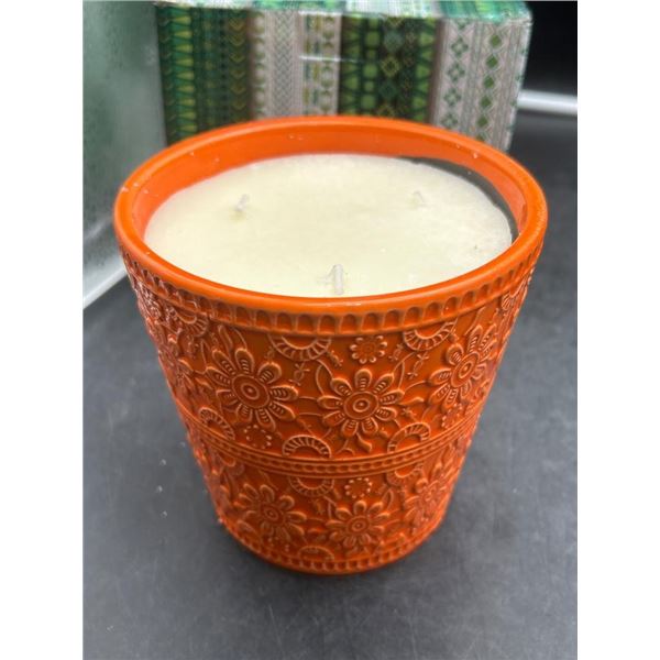 Aromatherapy Candle with Decorative Orange Holder, 100 Percent Soy Wax, 20 oz
