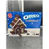 Image 1 : Oreo Build Your Own Cookie Kit House, Net Wt. 14.5 Oz (414 g)