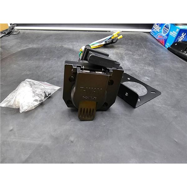 7-Pin Connector with Mounting Bracket and Wiring Harness