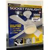 Image 2 : Bell + Howell Socket Fanlight With 3 Fan Speeds and 1000 Lumens