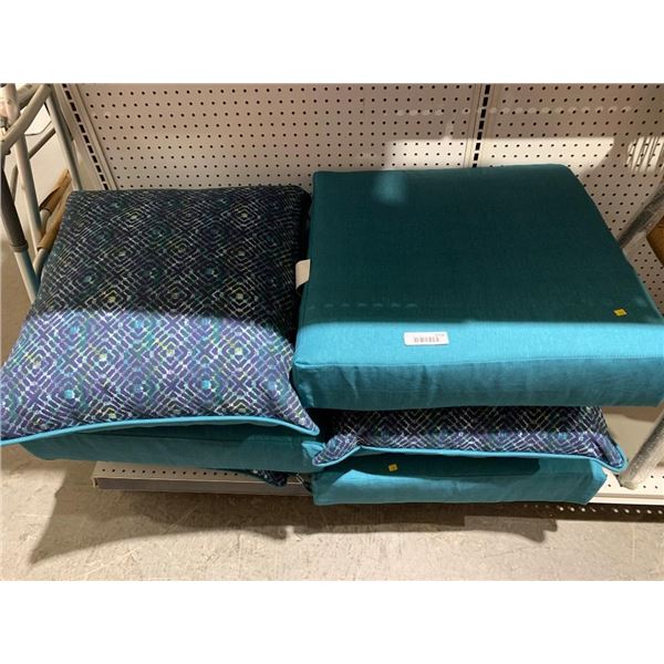 Set of 3 Patio Cushions With Mixed Patterned and Solid Designs