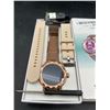 Image 2 : Smart Wear Smartwatch with Dual Straps and USB Charger