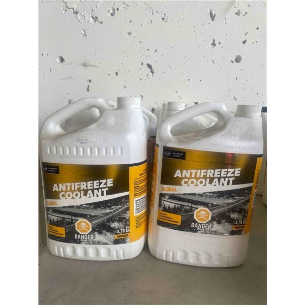 Co-op Premium Fluids Premixed Antifreeze/Coolant 2 x 3.78L
