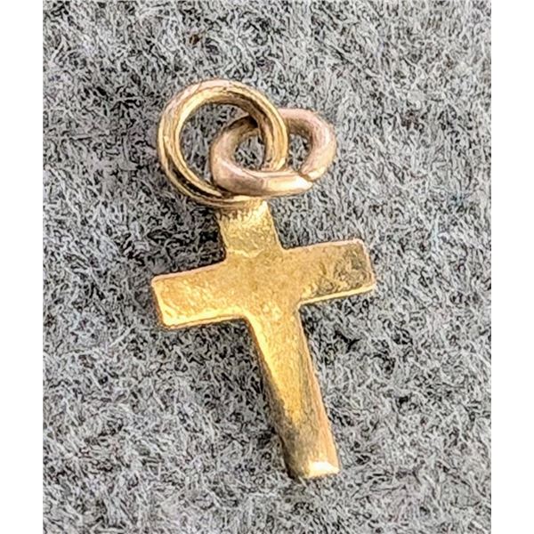 10K  Mini Cross 0.03G Pendant