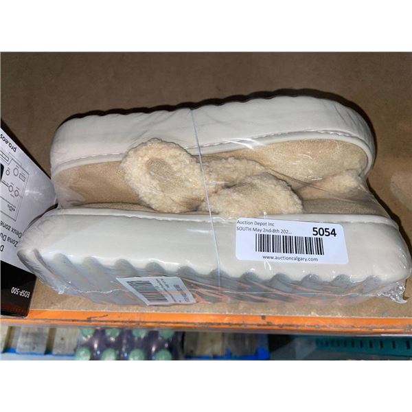 Bronax Women’s Adjustable Cushioned Thick Sole Slippers