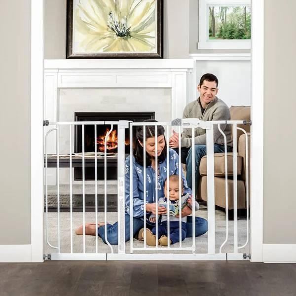 Regalo 1164 Extra Large Metal Gate With Passage in White