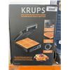 Image 2 : Krups Easy Clean Belgian Waffle Maker, Model CC660D51