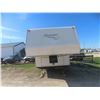 Image 2 : 2000 Scamper Ultra 24ft 5th Wheel Camper with (1) 12ft 