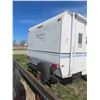 Image 8 : 2000 Scamper Ultra 24ft 5th Wheel Camper with (1) 12ft 
