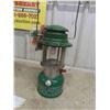 Image 3 : Coleman Sport Lite Model 335 Lantern with Box and 