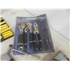 Image 8 : Wrenches, Ball Pin Hammer, Tin Snips, Driver Bit, 