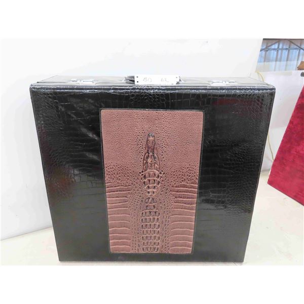 New! Aepenhoff Germany Alligator Suitcase 22'' 