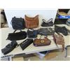 Image 1 : 10 Purses: Tommy Hilfiger, Guess, Aldo & More 
