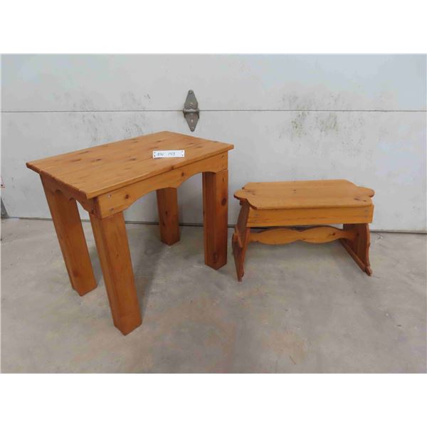 Pine Side Table 24'' x 16'' x 22'' H , Stool 24'' x 10'' x 