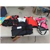 Image 1 : 4 Floatation Devices Size 2XL, XL, Youth 60-90 Lbs,