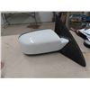 Image 3 : Side View Mirror, Ratchet Tie Down Strap, Windshield 