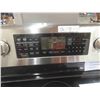 Image 4 : Flex 5.9 Cubic Feet Electric Flex Duo Range Stainless