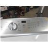 Image 11 : Maytag Bravos XL Washing Machine, Matching Dryer.