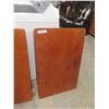 Image 3 : 2 Folding Leg Tables 24'' x 36'' 