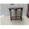 Image 1 : Walnut Drop Leaf Stand 21'' x 21'' x 26'' 