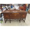 Image 1 : Oak Side Board/Buffet 38'' x 66'' x 22'' 