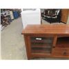 Image 4 : Entertainment Stand 28'' x 63'' x 19'' 