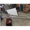 Image 1 : Aluminum Extension Ladder 