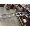 Image 2 : Aluminum Extension Ladder 